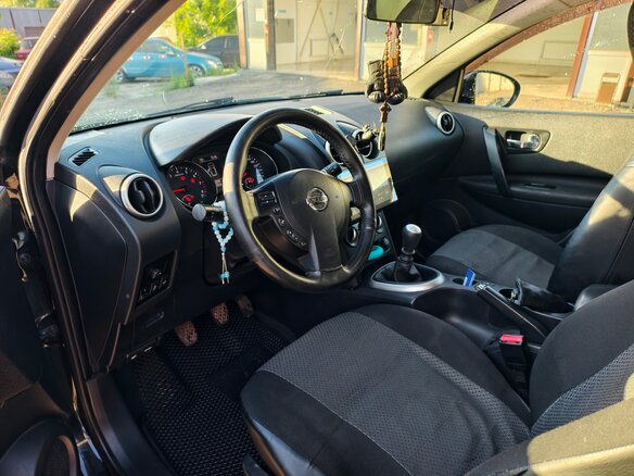 2012 Nissan Qashqai I Рестайлинг, чёрный, 970000 рублей - вид 5