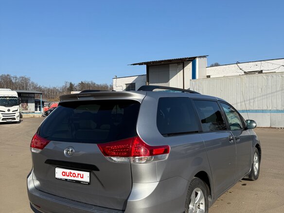 2012 Toyota Sienna III, серый, 1999999 рублей - вид 7