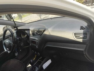 2016 Kia Rio III Рестайлинг, белый, 650000 рублей, вид 5