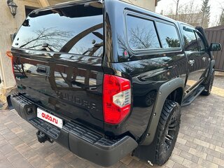 2018 Toyota Tundra CrewMax II Рестайлинг, чёрный, 9000000 рублей, вид 5