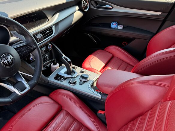 2022 Alfa Romeo Stelvio I Рестайлинг, белый, 3700000 рублей - вид 18