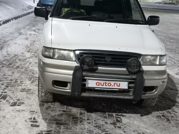 1995 Mazda MPV I (LV), белый, 800000 рублей - вид 2