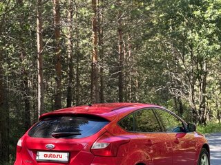 2011 Ford Focus III, красный, 510000 рублей, вид 4