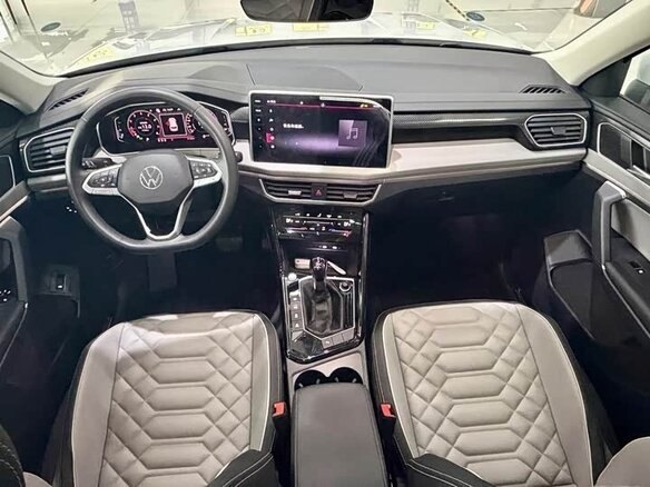 2023 Volkswagen Tayron I Рестайлинг, белый - вид 10