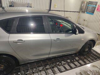 2010 Opel Astra J, серебристый, 450000 рублей, вид 4