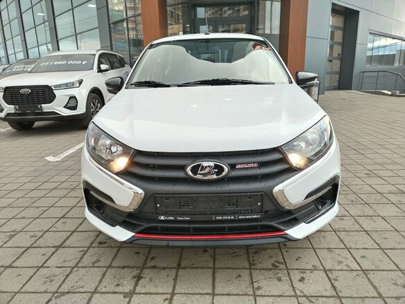 2026 Lada (ВАЗ) Granta Sport I Рестайлинг, белый, 1521000 рублей - вид 1