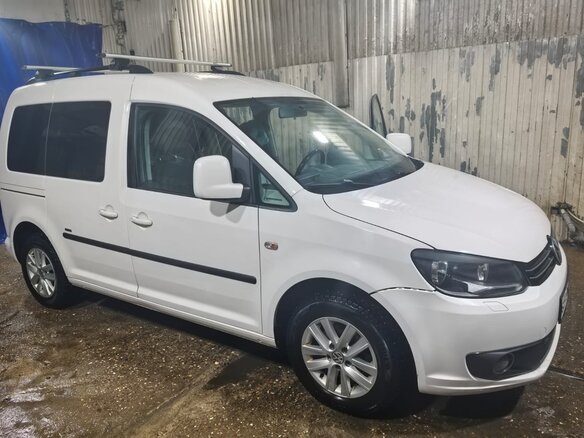 2013 Volkswagen Caddy III Рестайлинг, белый, 990000 рублей - вид 2