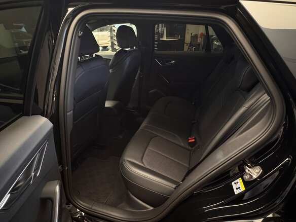 2022 Audi Q2 35 TFSI I Рестайлинг, чёрный, 1663203 рублей - вид 21