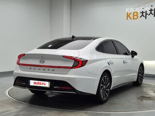 2023 Hyundai Sonata VIII (DN8), белый, 1840500 рублей, вид 4