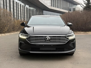 2023 Volkswagen Lavida III Рестайлинг, чёрный, 1682070 рублей, вид 2