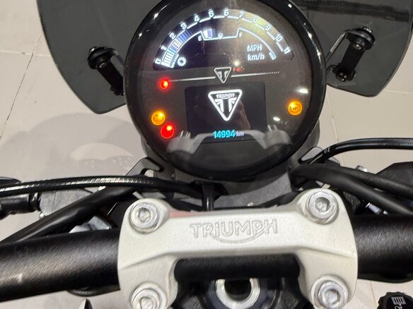 2021 Triumph Trident 660, чёрный, 785000 рублей - вид 12