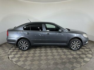 2012 Skoda Octavia II (A5) Рестайлинг, серый, 600000 рублей, вид 4
