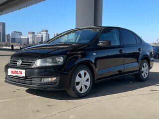 2017 Volkswagen Polo V Рестайлинг, чёрный, 900000 рублей, вид 2