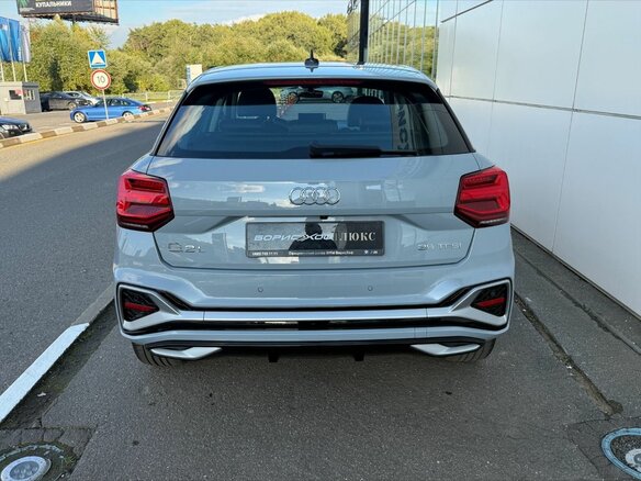 2026 Audi Q2 35 TFSI I Рестайлинг, серый - вид 4