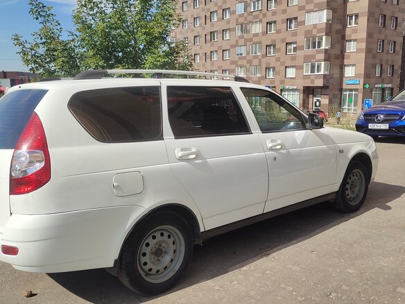 2010 Lada (ВАЗ) Priora I, белый, 255000 рублей - вид 4