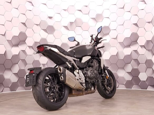 2022 Honda CB 1000R, серый - вид 6