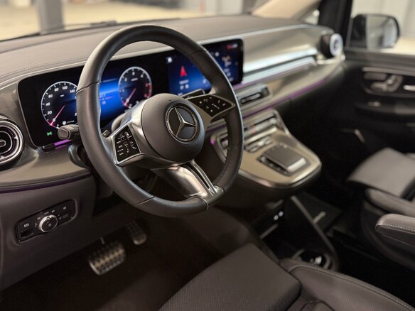 2026 Mercedes-Benz V-Класс Long 300 d длинный III (W447) Рестайлинг 2, чёрный, 17000000 рублей - вид 15