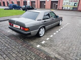1993 Mercedes-Benz 190 (W201), коричневый, 600000 рублей, вид 3