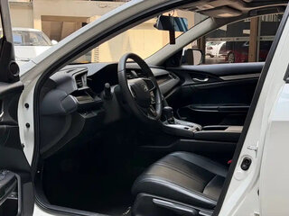 2019 Honda Civic X, белый, 1090000 рублей, вид 5