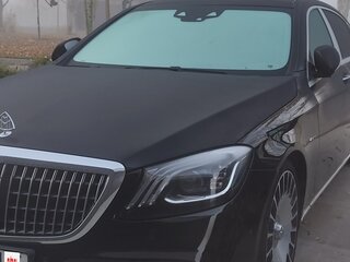 2018 Mercedes-Benz Maybach S-Класс 450 I (X222) Рестайлинг, чёрный, 5800000 рублей, вид 3