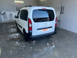 2012 Citroen Berlingo II Рестайлинг, белый, 750000 рублей, вид 3
