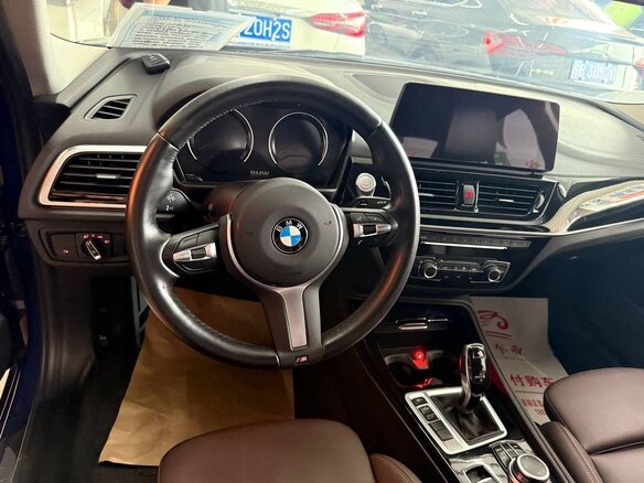 2022 BMW 1 серии 120i III (F52) Рестайлинг, синий - вид 4