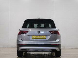 2019 Volkswagen Tiguan II, серебристый, 2419000 рублей, вид 5