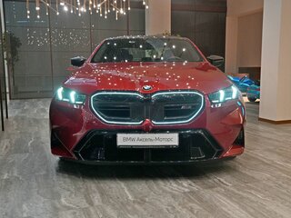2024 BMW M5 VII (G90), красный, 16640000 рублей, вид 2