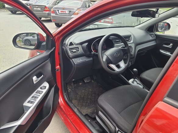 2012 Kia Rio 4-speed III, розовый, 999999 рублей - вид 17