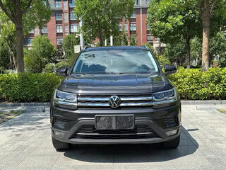2023 Volkswagen Tharu I, чёрный, 1470888 рублей, вид 2