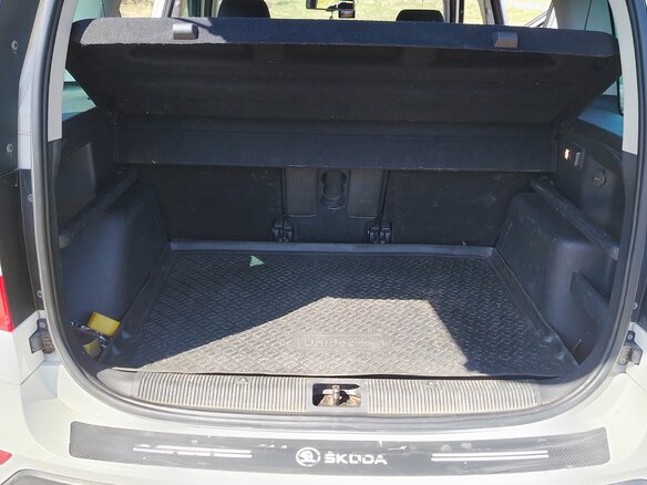 2014 Skoda Yeti I Рестайлинг, белый, 825000 рублей - вид 13