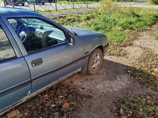 1990 Opel Vectra A, синий, 105000 рублей, вид 1