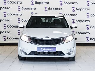 2013 Kia Rio 4-speed III, белый, 1050000 рублей, вид 2