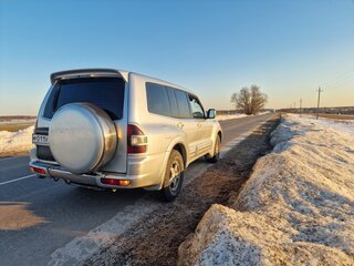 2002 Mitsubishi Pajero III, серебристый, 900000 рублей, вид 5