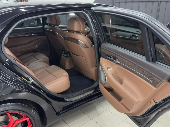 2020 Genesis G90 I Рестайлинг, чёрный, 4900000 рублей - вид 24