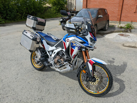 2021 Honda CRF 1100L Africa Twin, красный, 2100000 рублей, вид 1