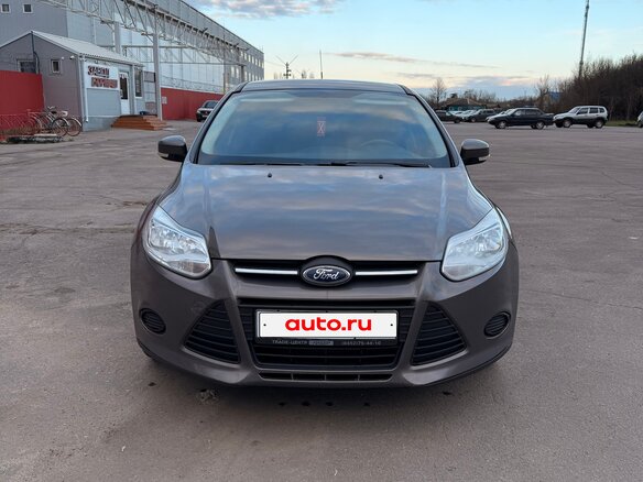 2011 Ford Focus III, серый, 800000 рублей - вид 2