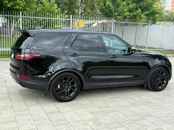 2018 Land Rover Discovery V, чёрный, 3500000 рублей - вид 9