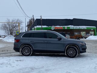 2020 Skoda Kodiaq I, серый, 3350000 рублей, вид 2