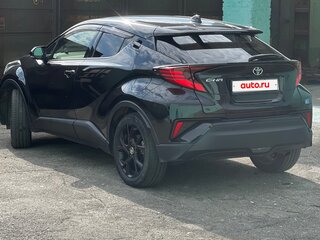 2021 Toyota C-HR I Рестайлинг, чёрный, 2100000 рублей, вид 2