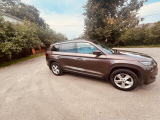 2020 Skoda Kodiaq I, коричневый, 2350000 рублей, вид 3