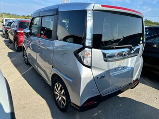 2017 Toyota Tank I, серебристый, 1050000 рублей, вид 5