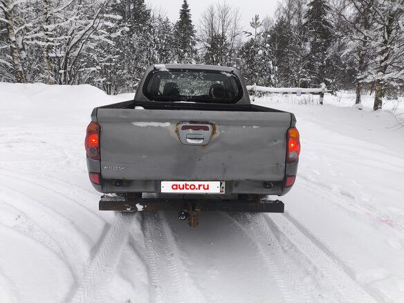 2014 Mitsubishi L200 IV, серый - вид 1