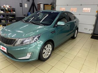 2012 Kia Rio 5-speed III, зелёный, 1000000 рублей, вид 1