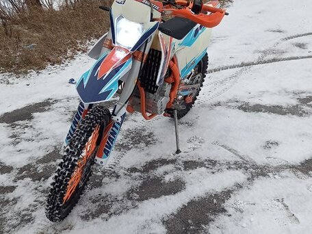 2019 Avantis Enduro 250, оранжевый, 160000 рублей, вид 1