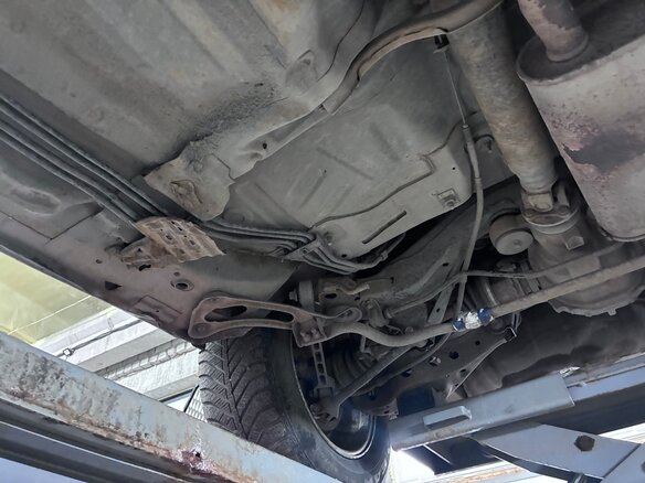2000 Nissan Gloria XI (Y34), серый, 420000 рублей - вид 14
