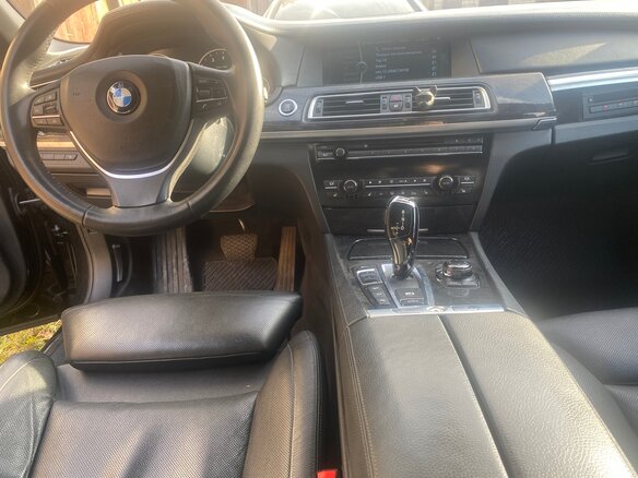 2011 BMW 7 серии Long 750Li xDrive V (F01/F02/F04), чёрный, 1400000 рублей - вид 14