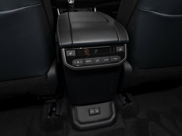 2026 Toyota Highlander IV (XU70), серый, 5680000 рублей - вид 14