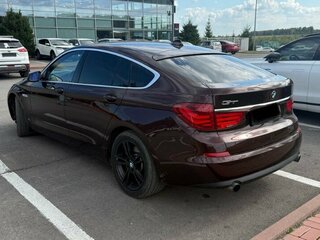 2010 BMW 5 серии Gran Turismo 535i xDrive VI (F10/F11/F07), красный, 1499000 рублей, вид 4