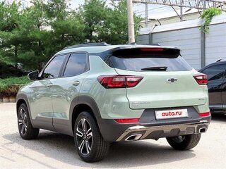 2023 Chevrolet TrailBlazer III Рестайлинг, зелёный, 2860777 рублей, вид 2